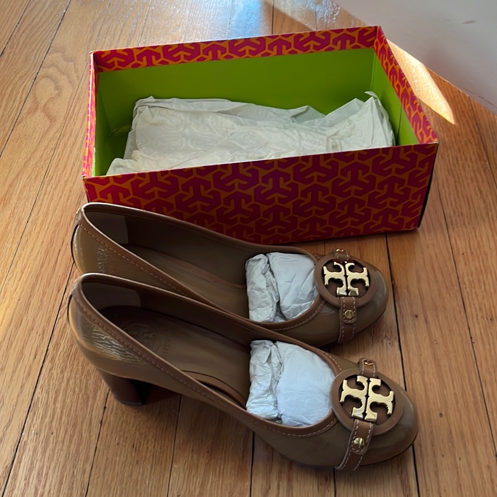 Tory Burch tumbled patent heel